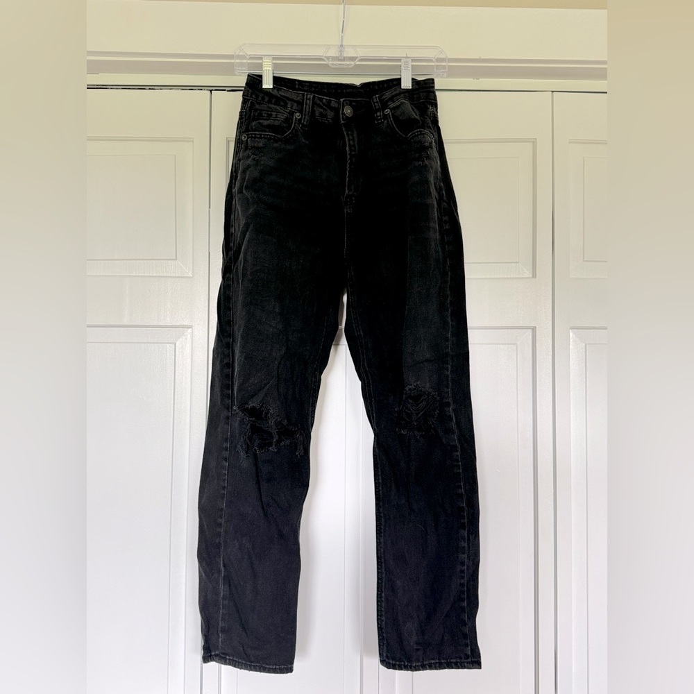 American Eagle black mom jeans